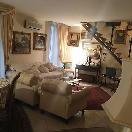 The Trip House - Between The Center And The Sea - Free Wifi And Jacuzzi Catane Extérieur photo