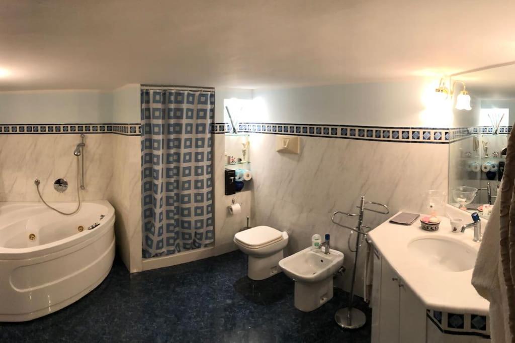 The Trip House - Between The Center And The Sea - Free Wifi And Jacuzzi Catane Extérieur photo