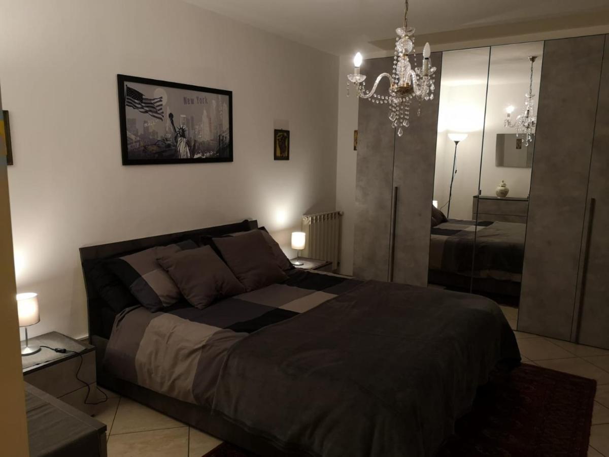 The Trip House - Between The Center And The Sea - Free Wifi And Jacuzzi Catane Extérieur photo